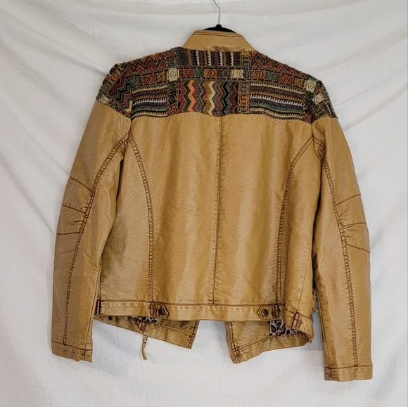 Paparazzi by Biz Western Boho Embroidered Moto Jacket - Picture 2 of 7